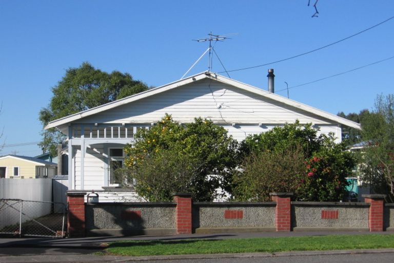 Photo of property in 1 Olive Street, Masterton, 5810