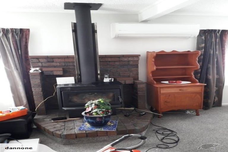 Photo of property in 16 Andes Avenue, Mangere Bridge, Auckland, 2022