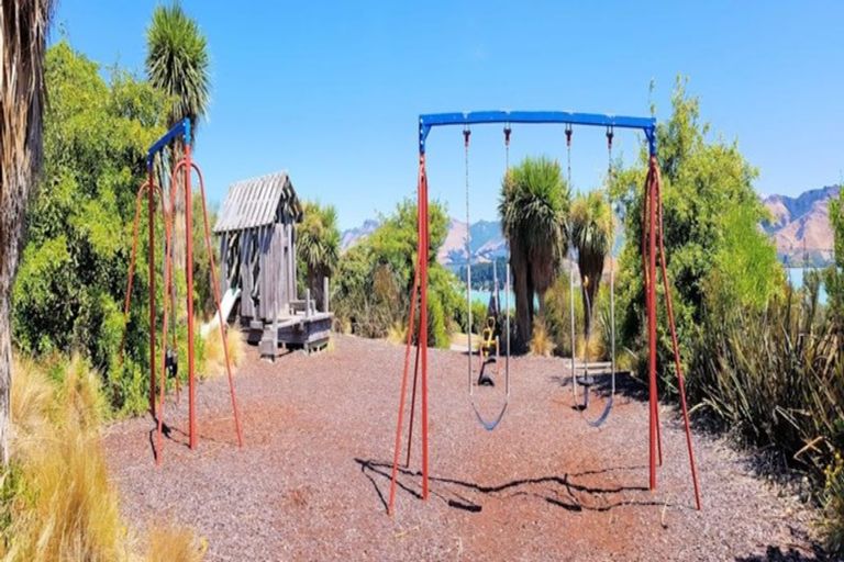 Photo of property in 9 Takutai Place, Diamond Harbour, Lyttelton, 8971