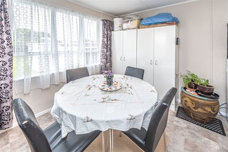 Photo of property in 136 Puriri Street, Castlecliff, Whanganui, 4501