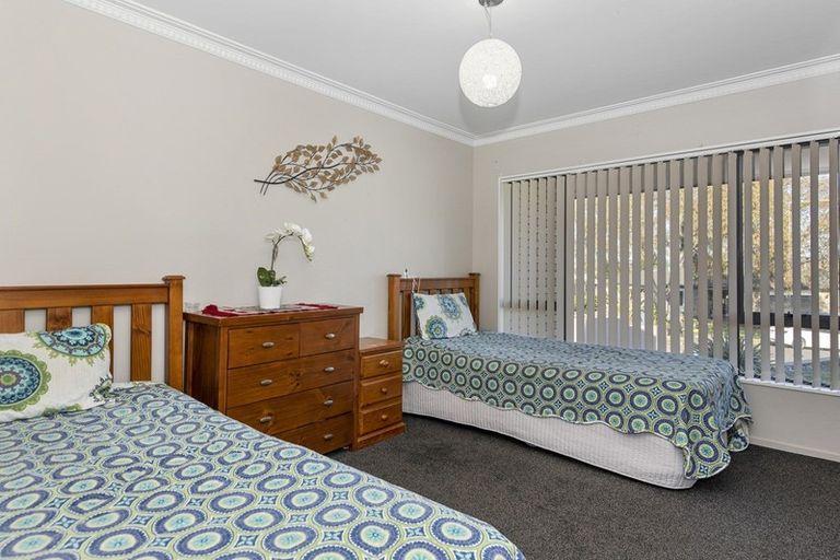 Photo of property in 9 Jersey Place, Grandview Heights, Hamilton, 3200