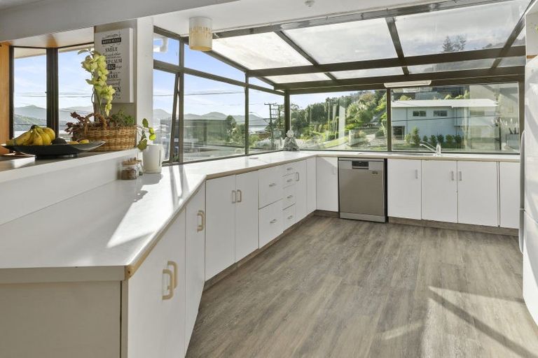 Photo of property in 318 Waikawa Road, Waikawa, Picton, 7220