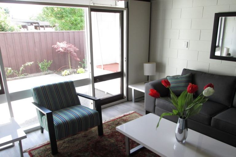 Photo of property in 1/33 Newbridge Place, Ilam, Christchurch, 8041