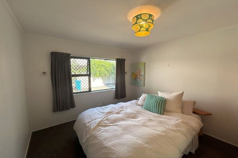 Photo of property in 128 Ocean Beach Road, Tairua, 3508