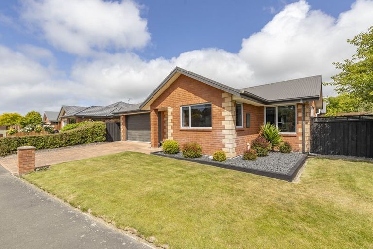 Photo of property in 28 Rushmore Drive, Belfast, Christchurch, 8051