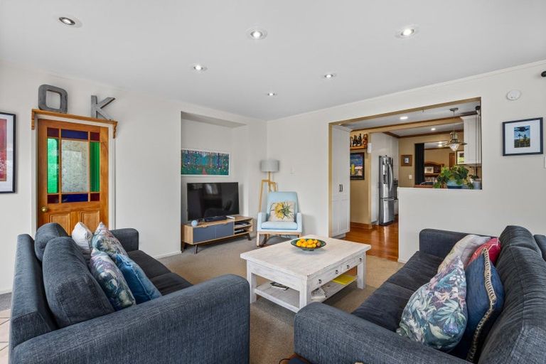 Photo of property in 77 Bay Street, Red Beach, 0932