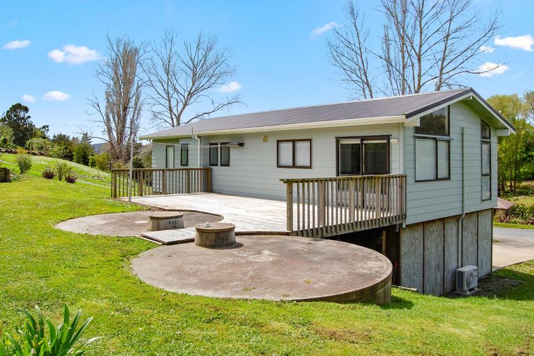 Photo of property in 22a Settlement Road, Kaiwaka, 0573