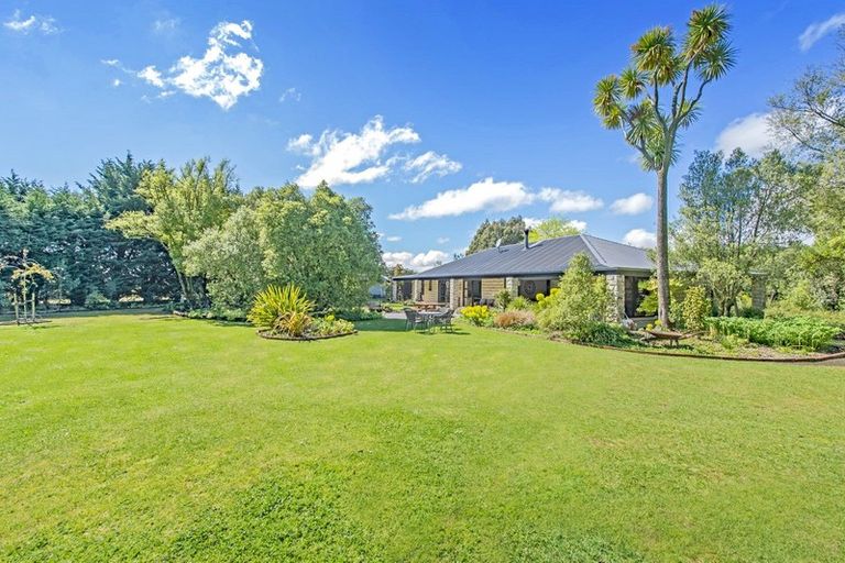 Photo of property in 6 Kowhai Drive, Darfield, 7510