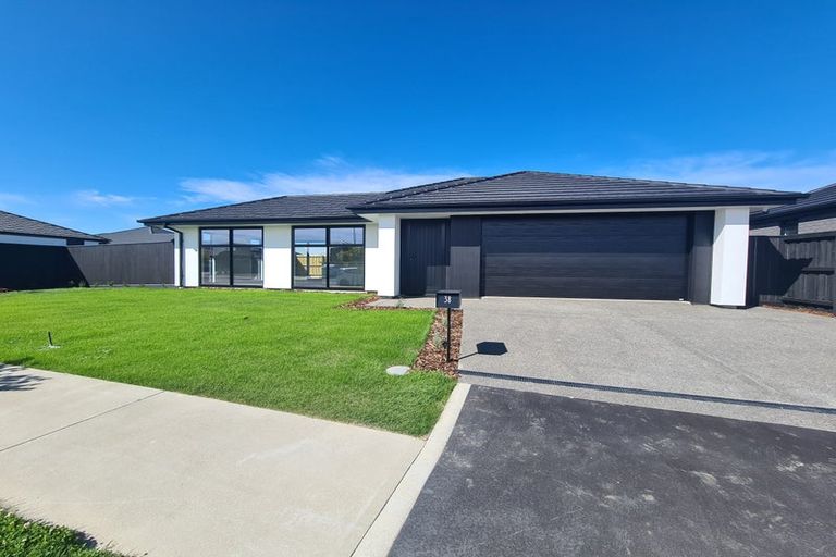 Photo of property in 38 Oriel Way, Rolleston, 7614