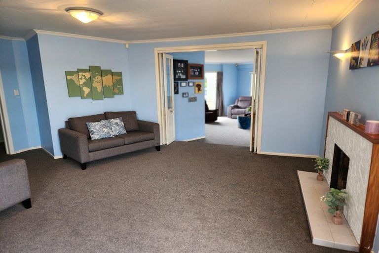 Photo of property in 45 Riverhills Avenue, Pakuranga Heights, Auckland, 2010