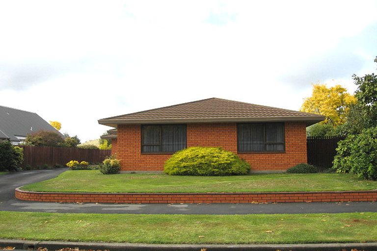Photo of property in 20 Holderness Place, Ilam, Christchurch, 8041