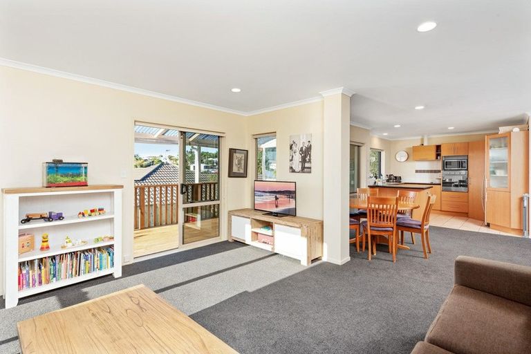 Photo of property in 111 Osprey Drive, Welcome Bay, Tauranga, 3112