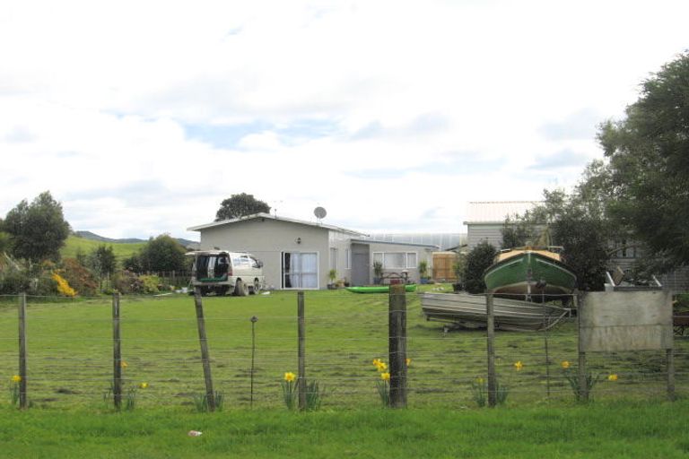 Photo of property in 15 Aubrey Road, Pataua North, Whangarei, 0175