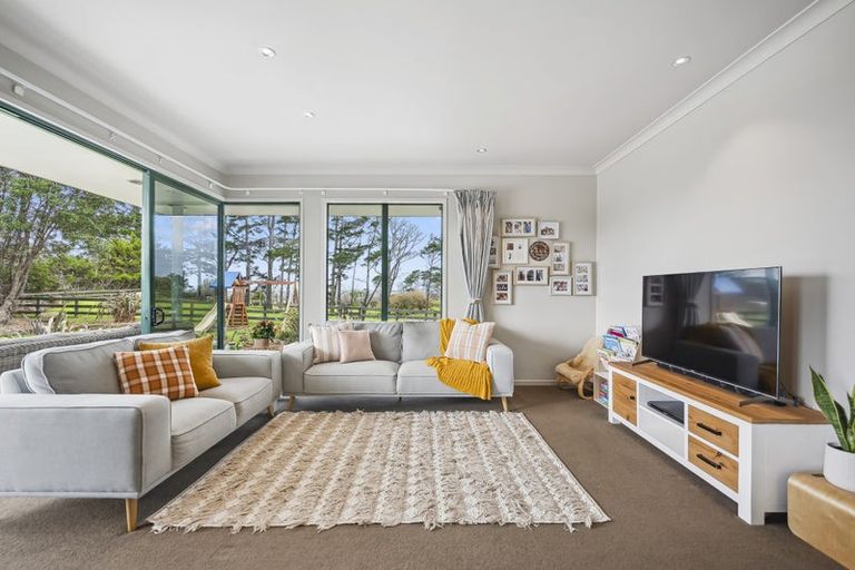 Photo of property in 36a Goudie Road, Helensville, 0875