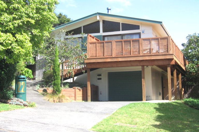 Photo of property in 22 Bryers Place, Bayview, Auckland, 0629