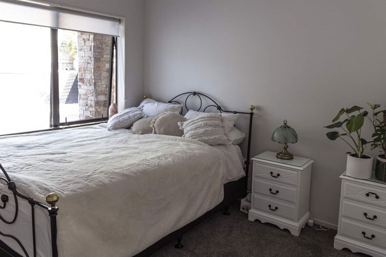 Photo of property in 21 Hawk Place, Welcome Bay, Tauranga, 3112