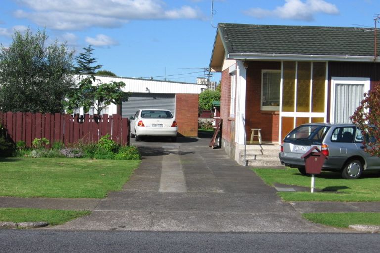Photo of property in 8 Elizabeth Avenue, Papatoetoe, Auckland, 2025