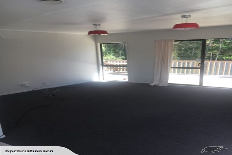 Photo of property in 1/73 Rosedale Road, Pinehill, Auckland, 0632