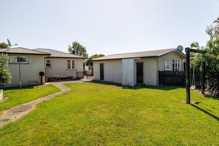 Photo of property in 15 Waterloo Crescent, Hokowhitu, Palmerston North, 4410