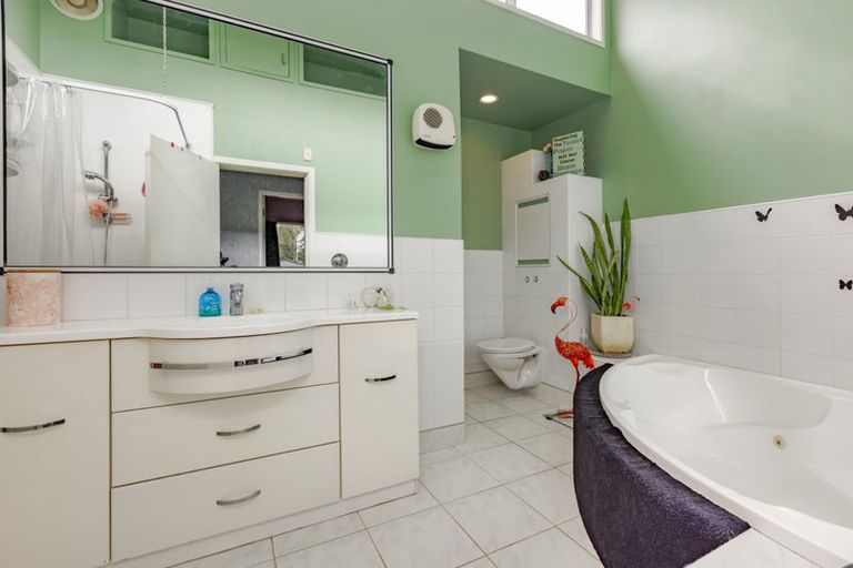 Photo of property in 97 Jellicoe Road, Manurewa, Auckland, 2102