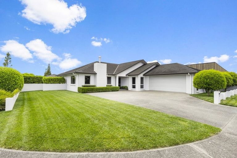 Photo of property in 10 Amokura Crescent, Flagstaff, Hamilton, 3210