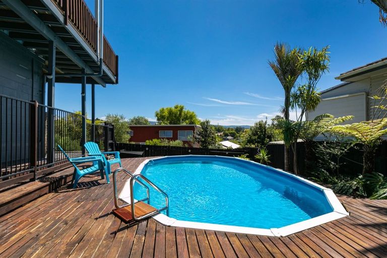 Photo of property in 7 Seabar Place, Glen Eden, Auckland, 0602