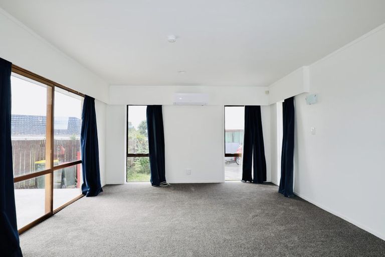 Photo of property in 1/12 Diorella Drive, Clover Park, Auckland, 2019