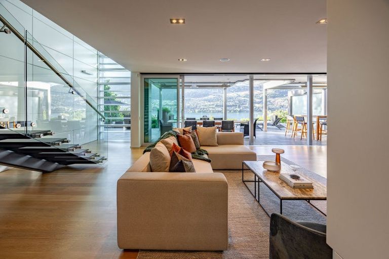 Photo of property in 363 Peninsula Road, Kelvin Heights, Queenstown, 9300