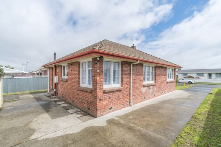 Photo of property in 86 Rangiora Avenue, Roslyn, Palmerston North, 4414