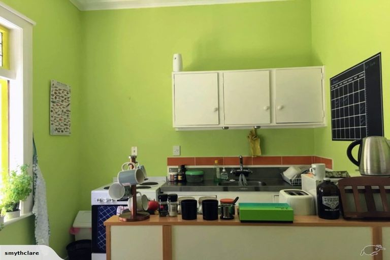 Photo of property in 2/37 Wilton Road, Wadestown, Wellington, 6012