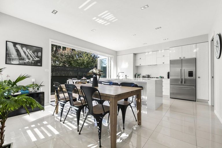 Photo of property in 35d Oceanbeach Road, Mount Maunganui, 3116