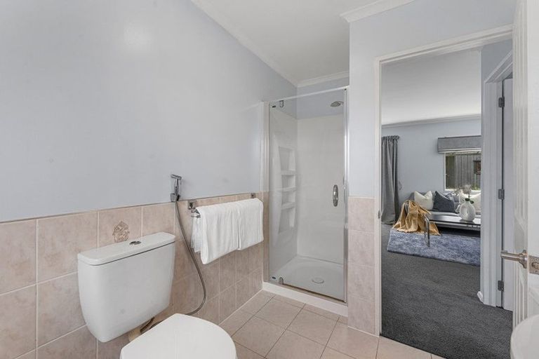 Photo of property in 628a Te Atatu Road, Te Atatu Peninsula, Auckland, 0610