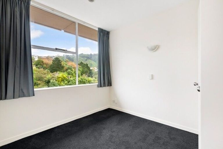 Photo of property in Terrace Tower Apartments, 8d/126 The Terrace, Wellington Central, Wellington, 6011