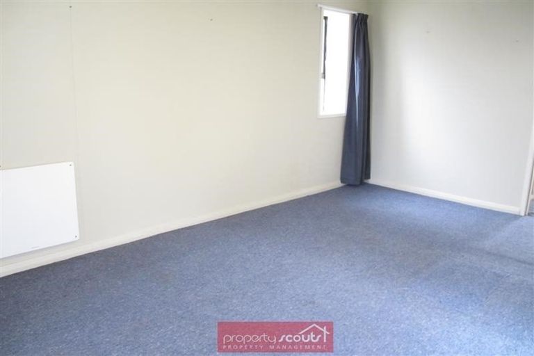 Photo of property in 12 Eglinton Road, The Glen, Dunedin, 9011