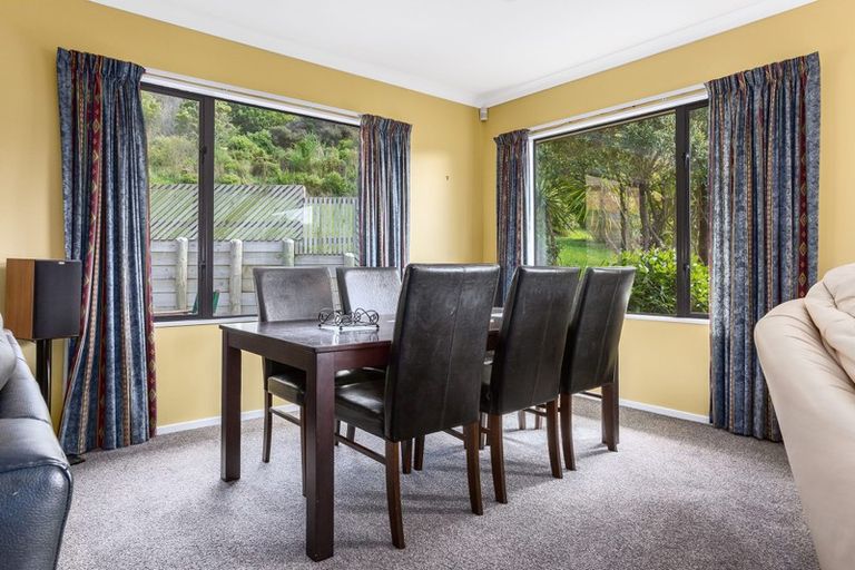 Photo of property in 5 Gybe Place, Whitby, Porirua, 5024