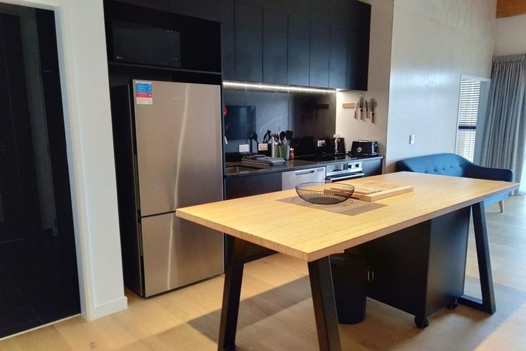 Photo of property in 10/165 Hobsonville Point Road, Hobsonville, Auckland, 0616