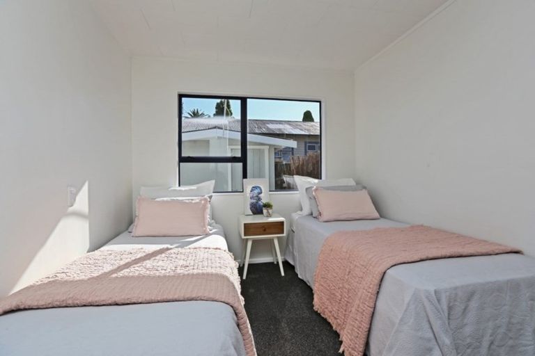 Photo of property in 1/800 Miller Street, Hastings, 4122