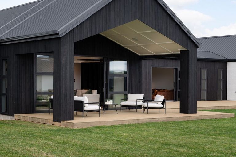 Photo of property in 59 Greenkeeper Lane, Ngahinapouri, 3882