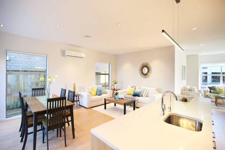 Photo of property in 13 Fong Road, Flat Bush, Auckland, 2019