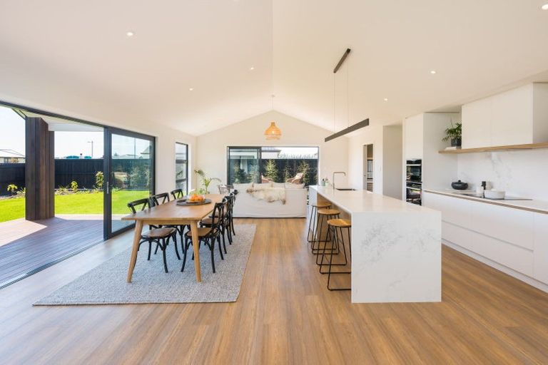 Photo of property in 30 Nikau Drive, Redwoodtown, Blenheim, 7201