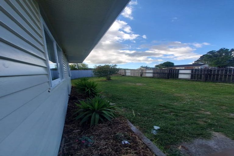 Photo of property in 15 Whiteman Road, Kawakawa, 0210