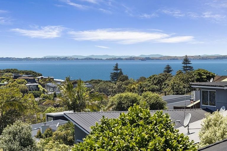 Photo of property in 45 Penzance Road, Mairangi Bay, Auckland, 0630