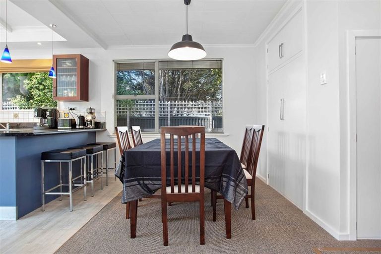 Photo of property in 6 Freebairn Street, Redwood, Christchurch, 8051