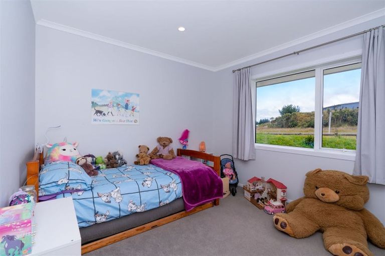 Photo of property in 6 Te Ariki Drive, Waitarere, Levin, 5510