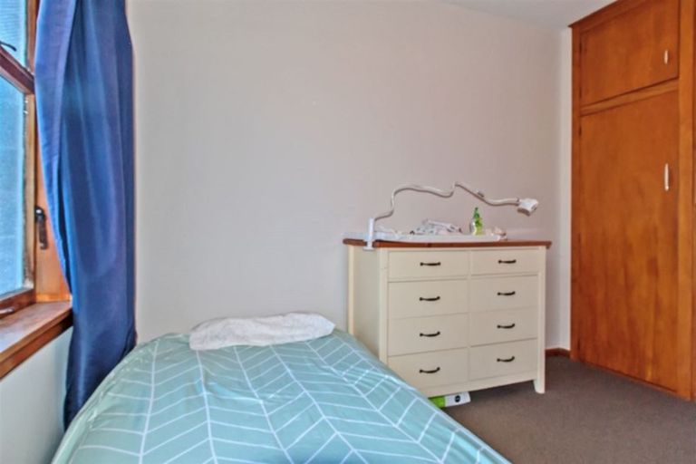 Photo of property in 2/124 Brookside Terrace, Bryndwr, Christchurch, 8053