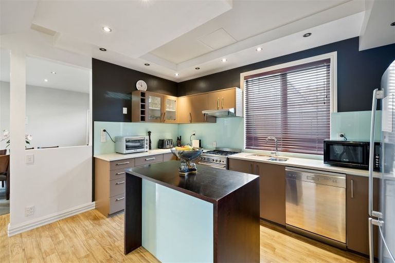 Photo of property in 11 Bishop Street, St Albans, Christchurch, 8014