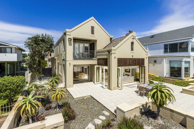 Photo of property in 3a Holiday Road, Milford, Auckland, 0620