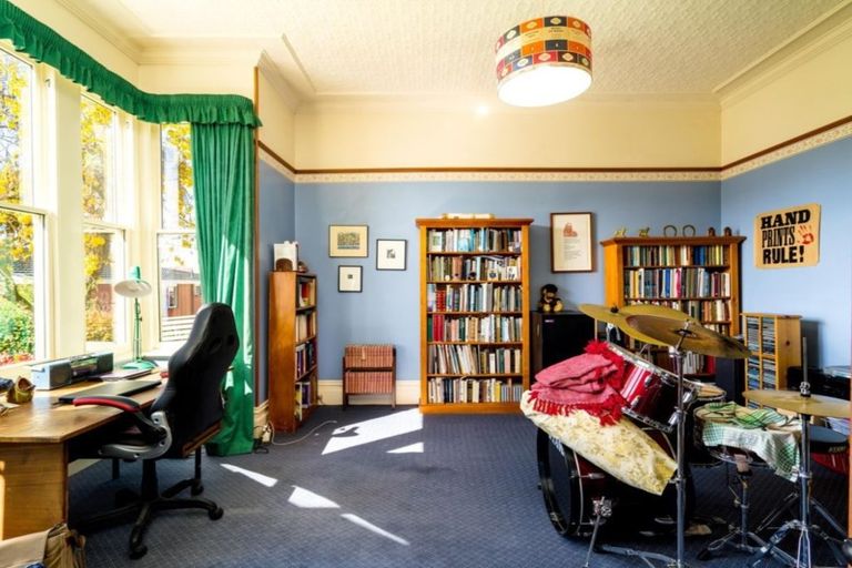 Photo of property in 35 Crosby Street, Mornington, Dunedin, 9011