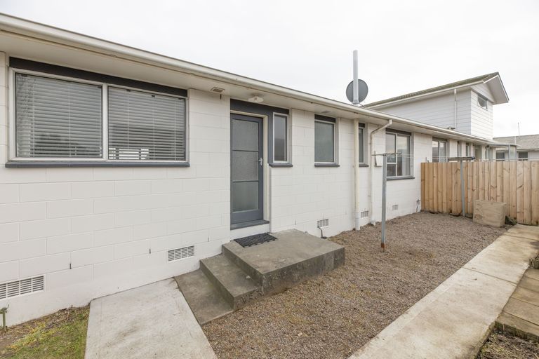 Photo of property in 1/2 Lamorna Road, Parklands, Christchurch, 8083