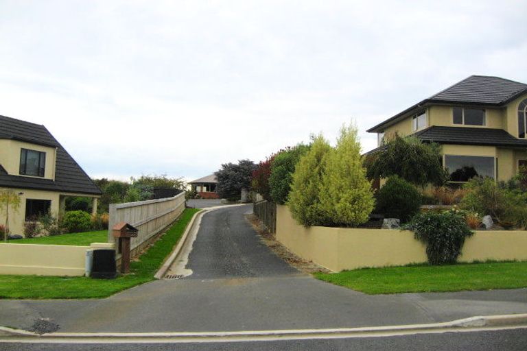 Photo of property in 10 Duxford Crescent, Fairfield, Dunedin, 9018